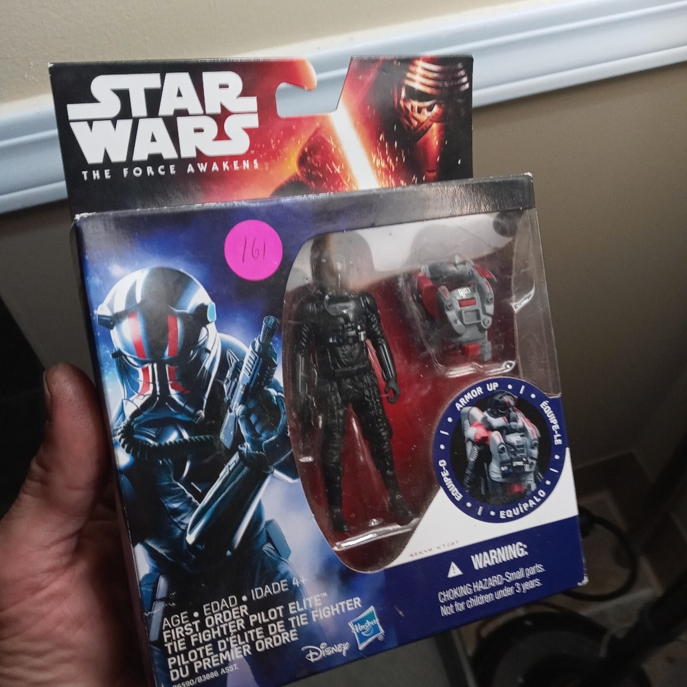 A Star Wars collectors brand new in pagges